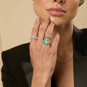 Anel Quadrado com Diamantes