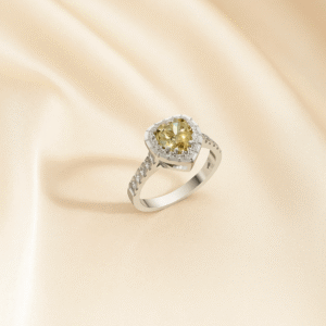 Anel Solitário Coração em Ouro Branco com Diamante Fancy Yellow